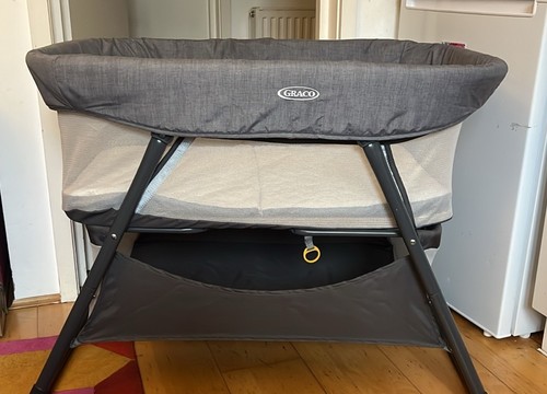 Graco side - side, by