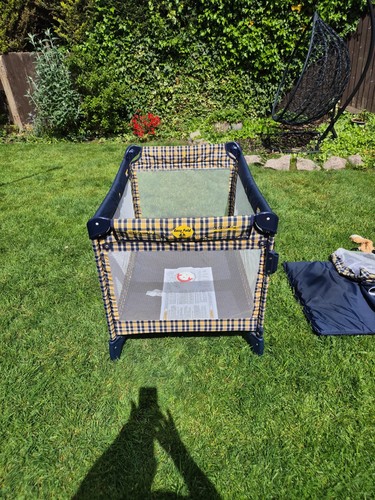 Travel cot and mattress - cot, set